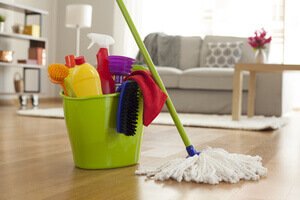 splitting household chores with roommates