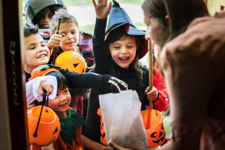 apartment halloween safety tips